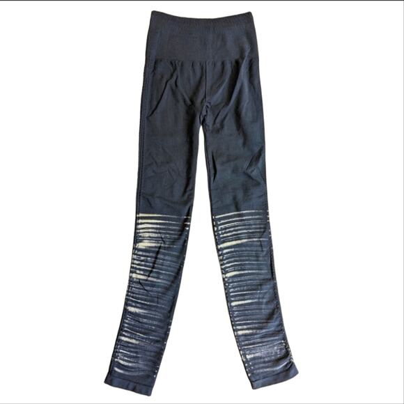 Free People Movement Mid Rise Barley There Washed Striped Yoga Legging NWOT - Picture 1 of 5